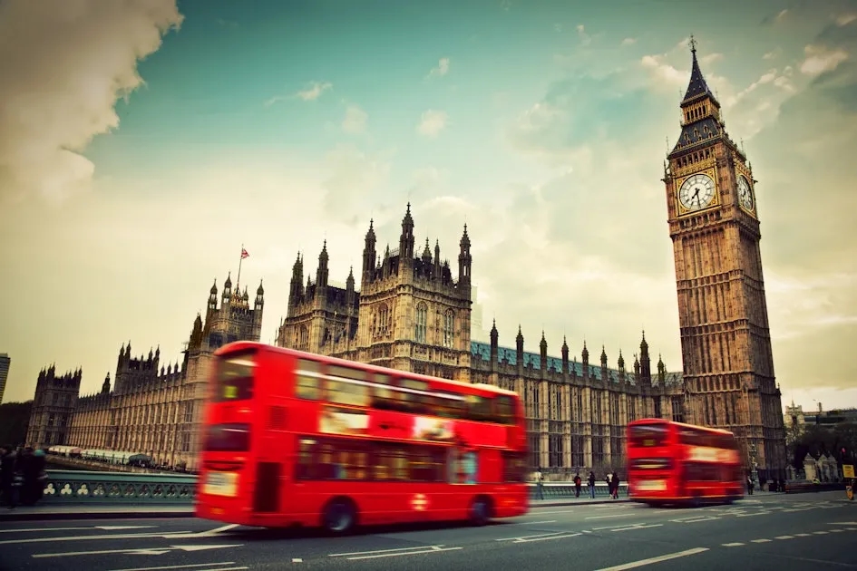 Ile jedzie autokar do Londynu? Sprawdź czas podróży i trasy
