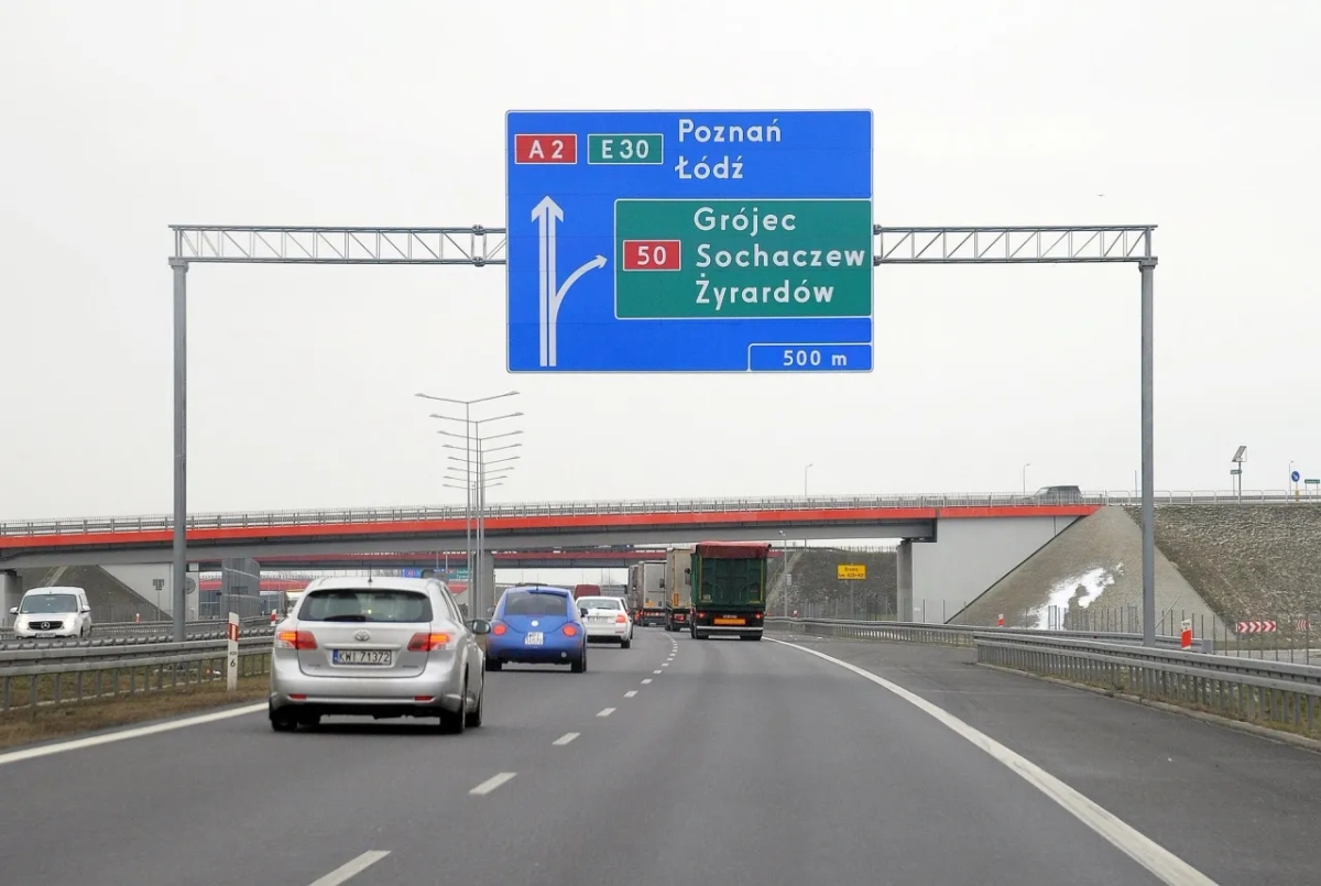 Jaka minimalna prędkość na autostradzie? Uniknij niebezpieczeństw na drodze